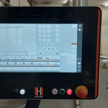 Holz-Her Lumina 1380 élzárógép