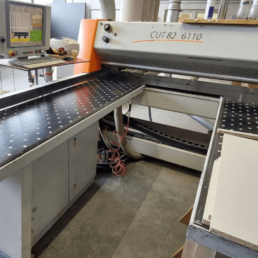 Holz-Her Cut 82 6110 táblafelosztó gép 